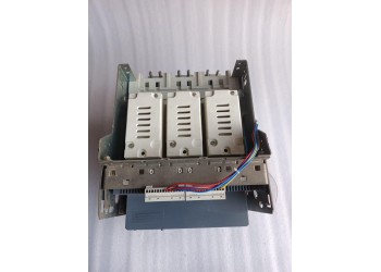 3WT8101-6AA03-5AB2  3WT8101-6AA04-5AB2  SIEMENS3WT8 1000 AMP 3POL AIR CIRCUIT BREAKER 