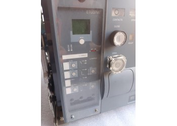 3WT8101-6AA03-5AB2  3WT8101-6AA04-5AB2  SIEMENS3WT8 1000 AMP 3POL AIR CIRCUIT BREAKER 