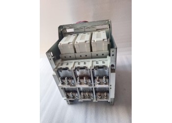 3WT8101-6AA03-5AB2  3WT8101-6AA04-5AB2  SIEMENS3WT8 1000 AMP 3POL AIR CIRCUIT BREAKER 