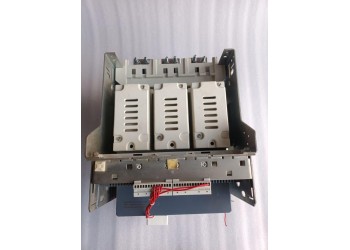 3WT8161-6AA03-5AB2 3WT8161-6AA04-5AB2  3WT8 1600AMP 3POL AIR CIRCUIT BREAKER  