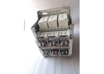 3WT8161-6AA03-5AB2 3WT8161-6AA04-5AB2  3WT8 1600AMP 3POL AIR CIRCUIT BREAKER  