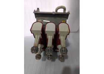 ABB HD4/P12.12.32 ABB HD4 VACUUM CIRCUIT BREAKER 