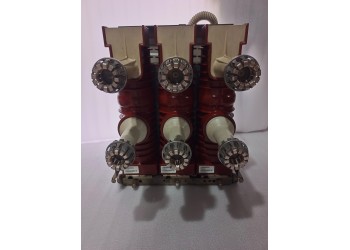 ABB HD4/P12.12.32 ABB HD4 VACUUM CIRCUIT BREAKER 