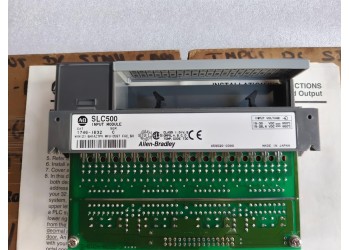 ALLEN-BRADLEY 1746-IB32 ALLEN-BRADLEY 1746IB32 SLC 500 DC-SINK INPUT MODULE