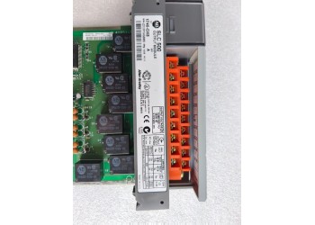 ALLEN-BRADLEY 1746-OX8 ALLEN-BRADLEY 1746NOX8 SLC 500 ISOLATED RELAY OUTPUT MODULE