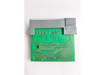 ALLEN-BRADLEY 1746-OX8 ALLEN-BRADLEY 1746NOX8 SLC 500 ISOLATED RELAY OUTPUT MODULE