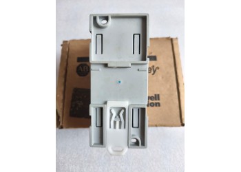 Allen-Bradley 1761-NET-AIC Advanced Interface Converter Module