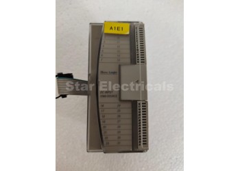 Allen Bradley 1762-iQ32T Module