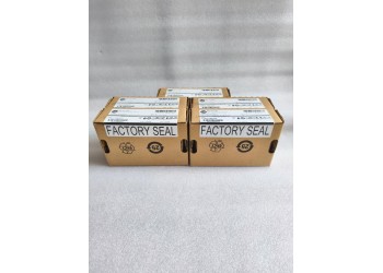 ALLEN-BRADLEY 1762-OB32T ALLENBRADLEY 1762OB32T MICROLOGIX 32PT. 24VDC SOURCE OUTPUT MODULE