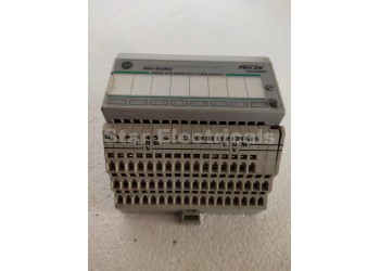 Allen Bradley 1794-OB8EP Module