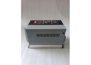 DANFOSS MCD5-0053B-T5-G1X-20CV2 VLT SOFT STARTER 35HP 