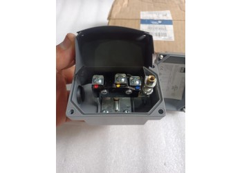 JOHNSON CONTROLS  F261KAH-V01 