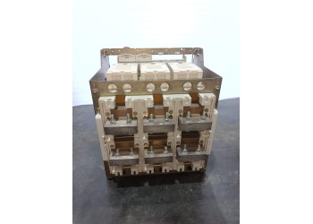 SIEMENS 3WT8322-2AA04-5AB2 AIR CIRCUIT BREAKER SIEMENS 3WT8 3200AMP 3POL AIR CIRCUIT BREAKER