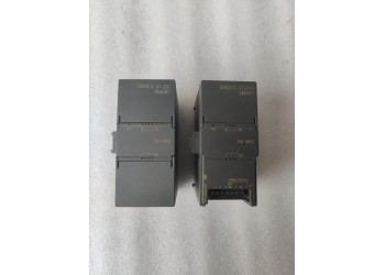 Siemens SIMATIC S7-200 SMART Analog Output Module 6ES7 288-3AQ02-0AA0 – 2 Channel AO, 12 Bit Resolution, Voltage/Current Output