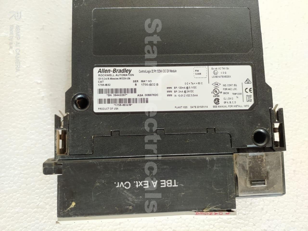 ALLEN-BRADLEY 1756-IB32 CONTROLLOGIX  32 PT 12/24V DC D/I MODULE
