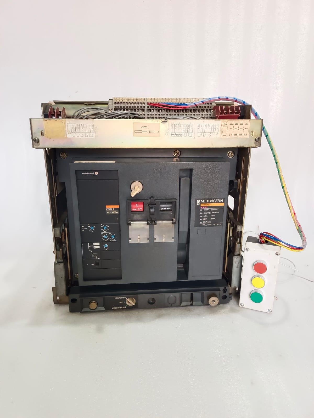 MERLIN GERIN M16H1 AIR CIRCUIT BREAKER MASTERPACT M16H1 AIR CIRCUIT BREAKER