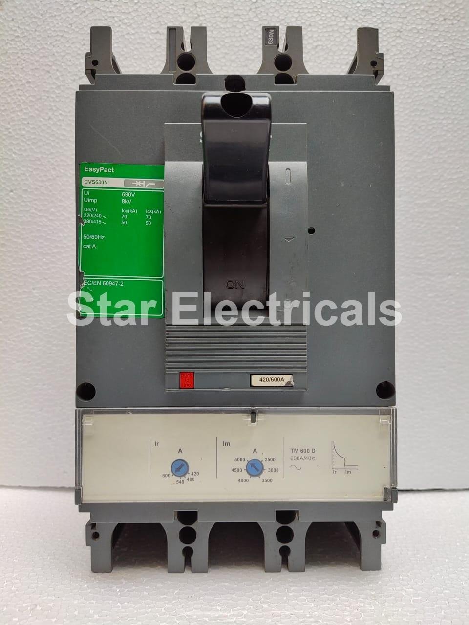 Schneider CVS630N (600 AMP)