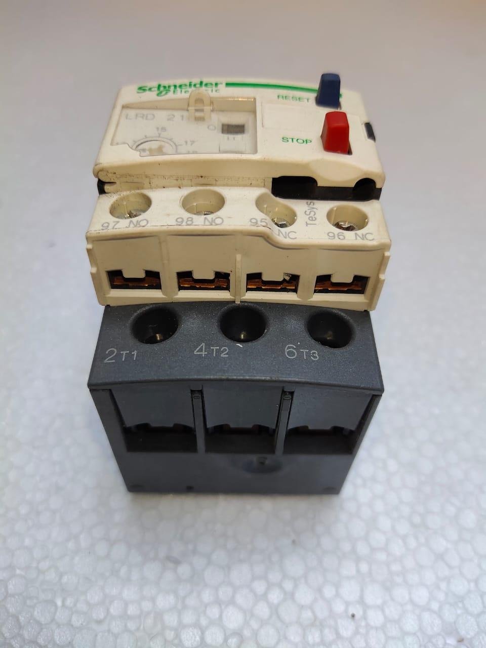 SCHNEIDER LRD 21 Overload Relay (12-18amp)