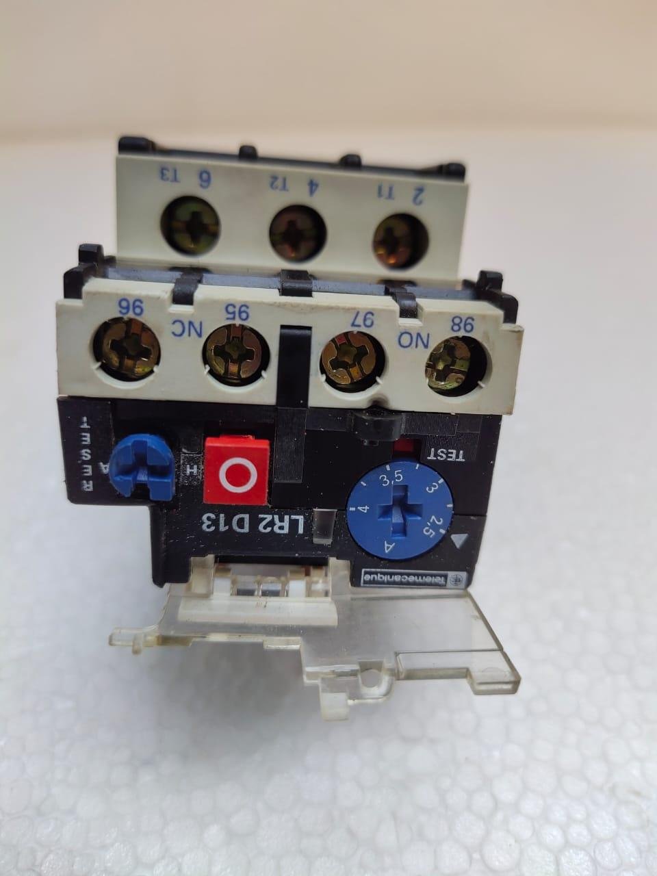 TELEMECANIQUE LR2 D13  Overload Relays 2.5-4amp