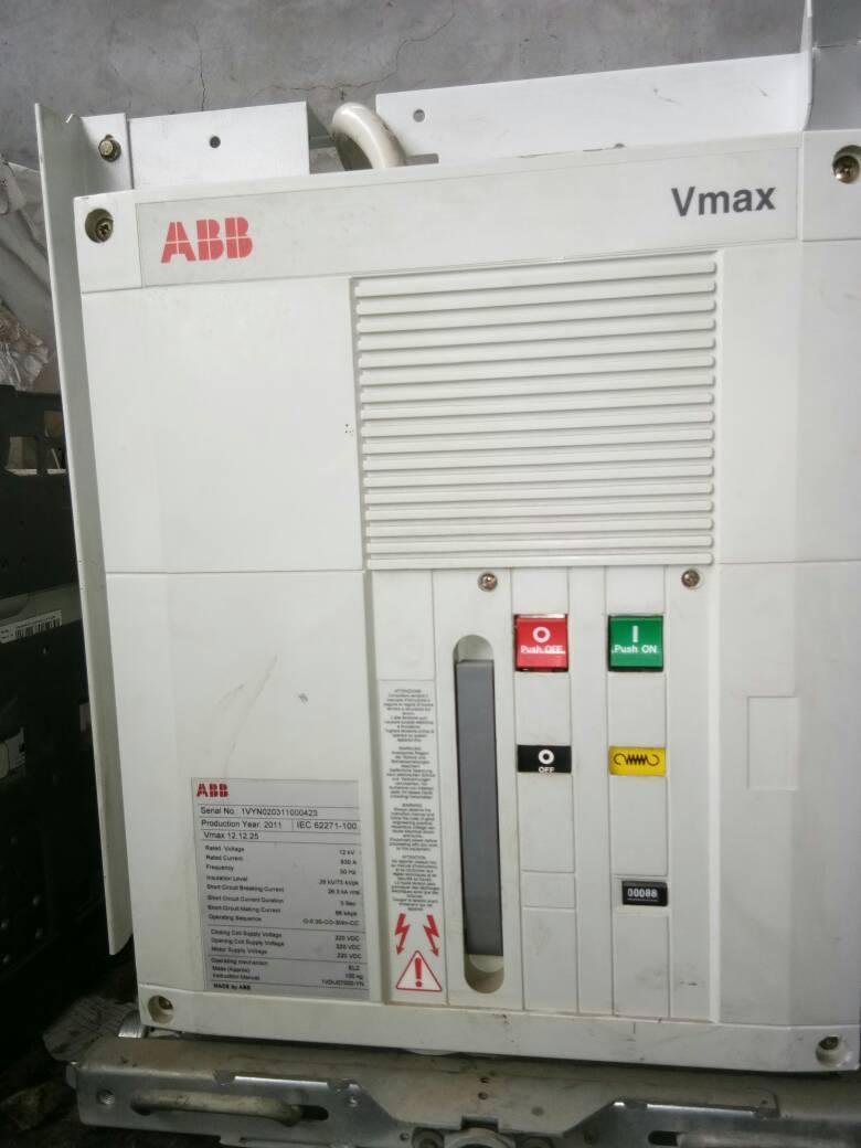 ABB VACCUM CIRCUIT BREAKER (VCB) VMAX TYPE